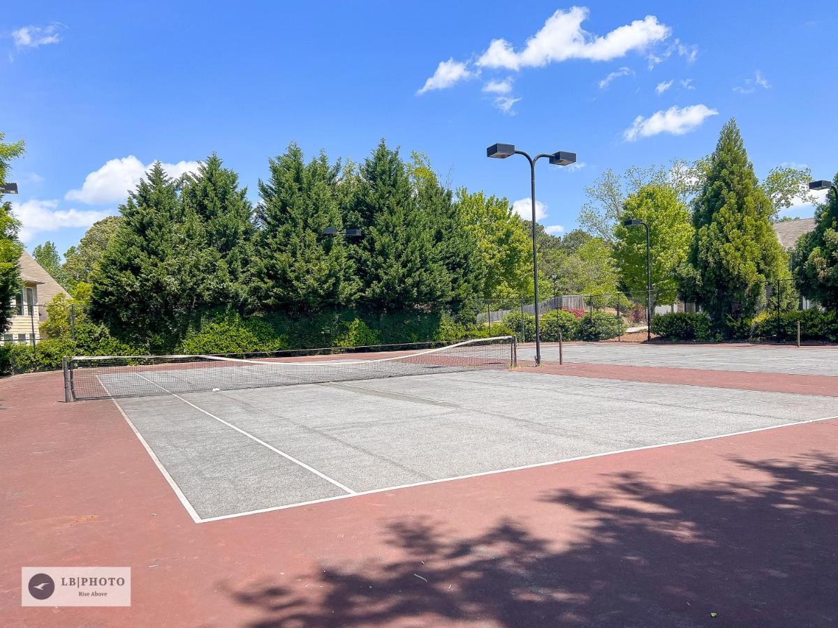 4 - Bed Home With Cali King Bed, 12 Mins To Dtwn Atlanta Dış mekan fotoğraf