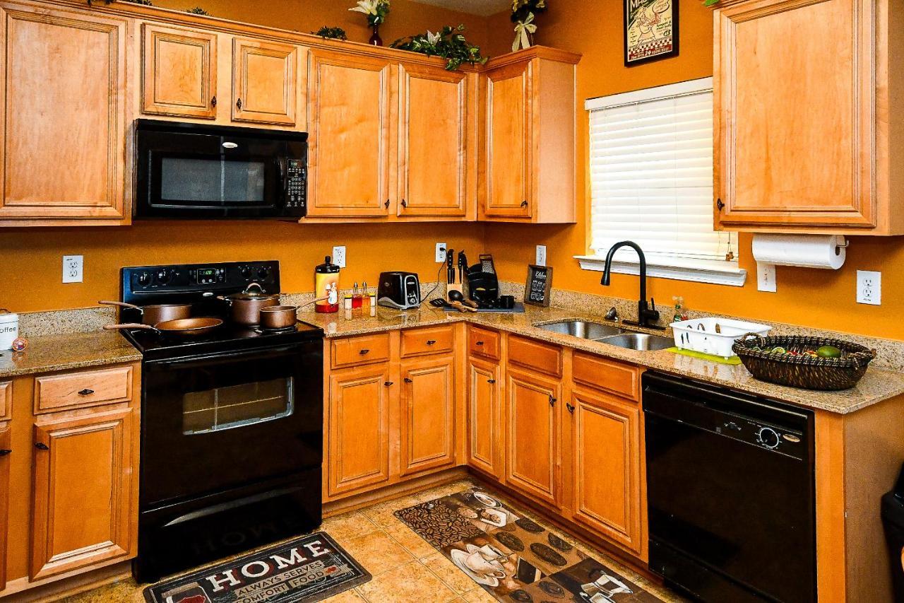 4 - Bed Home With Cali King Bed, 12 Mins To Dtwn Atlanta Dış mekan fotoğraf