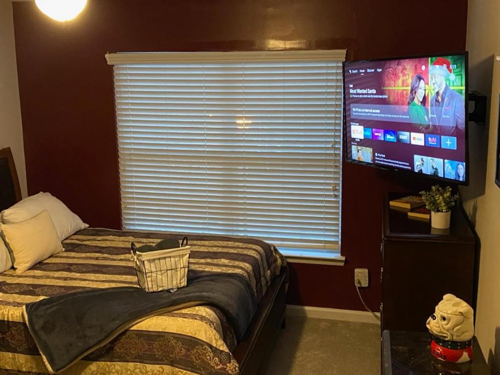 4 - Bed Home With Cali King Bed, 12 Mins To Dtwn Atlanta Dış mekan fotoğraf